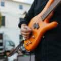 Basso elettrico Hofner: il suono vintage che ha fatto la storia