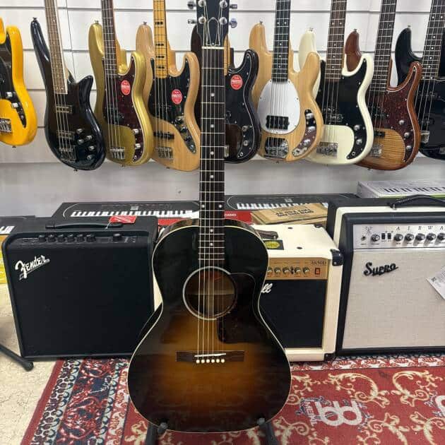 GIBSON L00 BLUES KING 2004